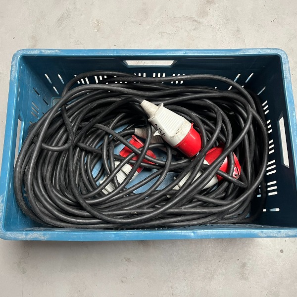 50 meter extra 380v kabels - 2x 25 meter koppelbaar 50 meter extra 380v kabels - 2x 25 meter koppelbaar