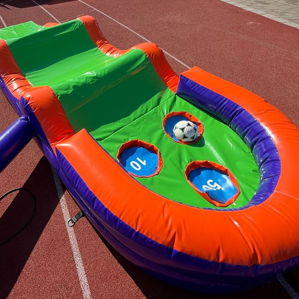 Voetbal Golf opblaasbaar huren - Midget Voetgolf XXL verhuur 